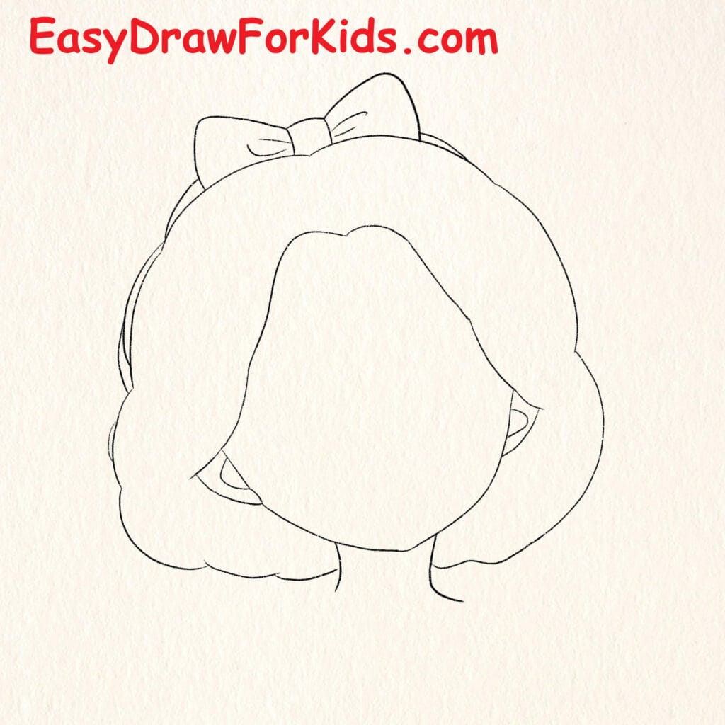 How to Draw Princess Snow White Holding an Apple step 4